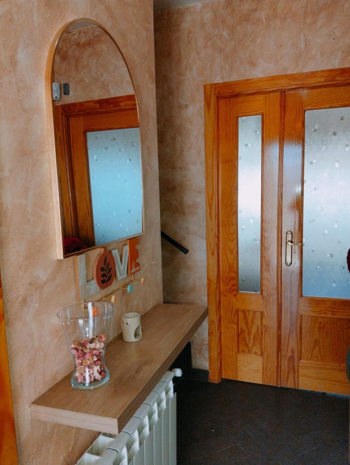 El Hogar De Pepe Villa El Casar de Escalona ภายนอก รูปภาพ